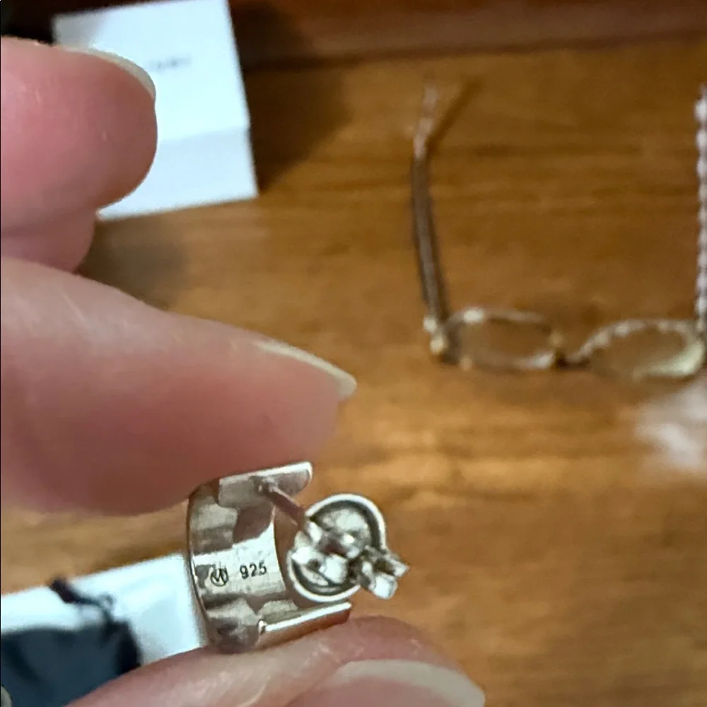 Mejuri Silver Boyfriend Mini Hoops - Picture 7 of 7